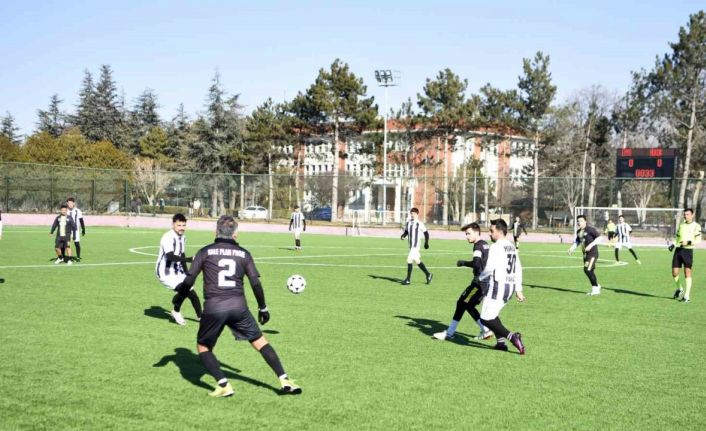 Anadolu Üniversitesi Öğrenci Spor Turnuvaları’nın 2’nci yarısı başladı