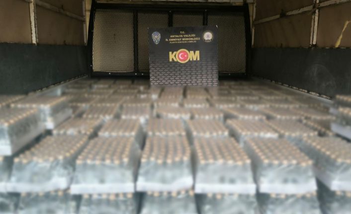 Antalya’da son bir haftada düzenlenen operasyonlarda 15 kişi tutuklandı