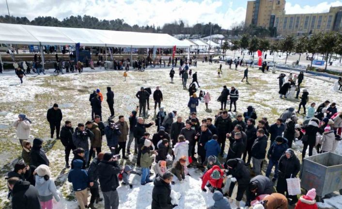 Arnavutköy’de kar festivali renkli görüntülere sahne oldu