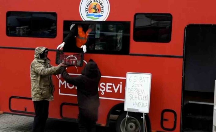 Atakum Mobil Aşevi’nden deprem şehitleri anısına faaliyet