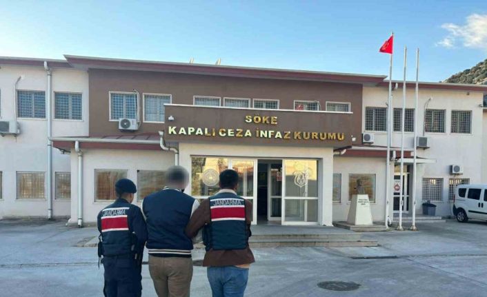 Aydın’da 45 aranan şahıs JASAT’tan kaçamadı