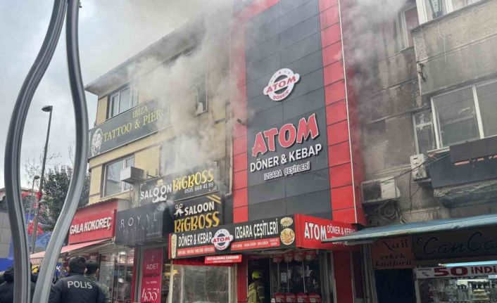 Bandırma’da dönerci dükkanında yangın paniği