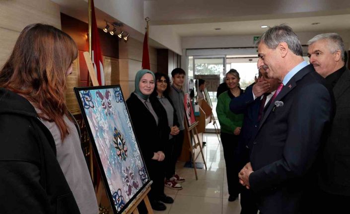 Başkan Alemdar Bilim Merkezi’nin imzasını gençlerle attı