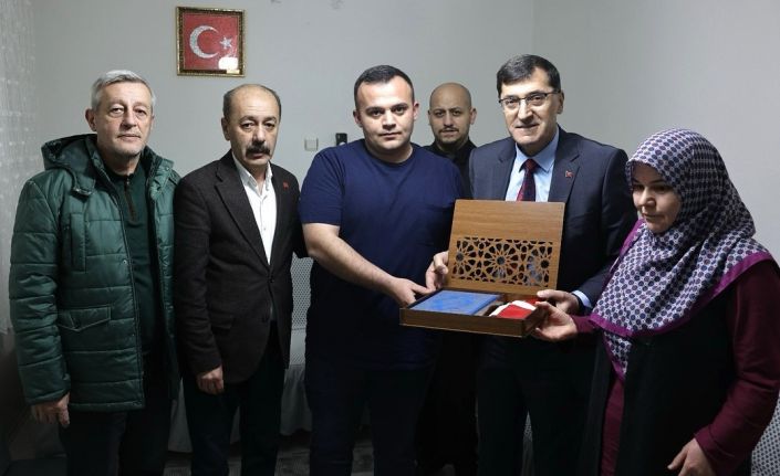 Başkan Eyüp Kahveci’den şehit ailesine anlamlı ziyaret