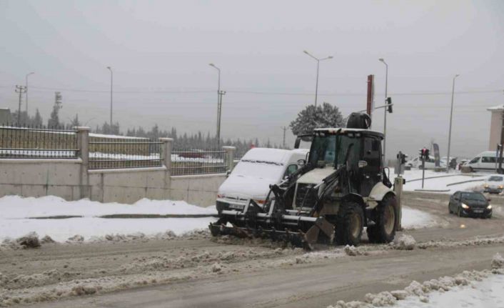 Başkan Kurnaz: "Ekiplerimizle sahadayız"