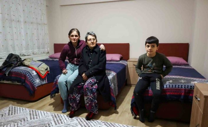 Başkan Yetişkin, yangın mağduru aileye sahip çıktı