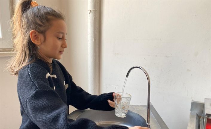 Batman’da 100 okula arıtmalı su sebili monte edildi