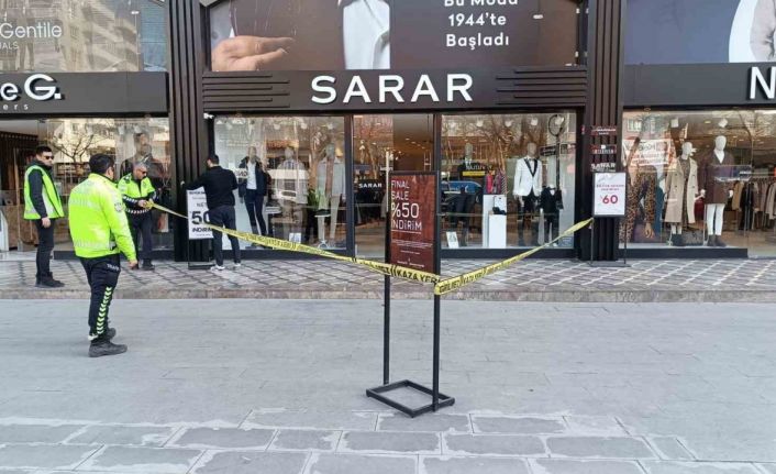 Batman’da feci olay: İş merkezinin 7’nci katından düşen genç kız hayatını kaybetti