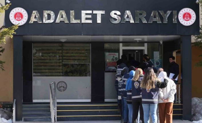 Bayburt polisi dolandırıcı çetesi kuran 11 kişiyi kıskıvrak yakaladı