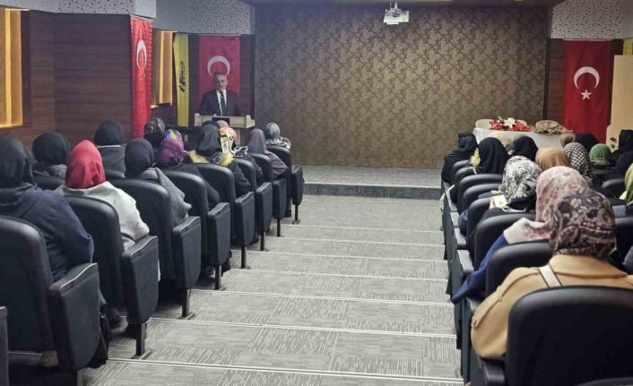 Bayburt’ta kadınlara yönelik "Berat Kandili" konulu konferans düzenlendi