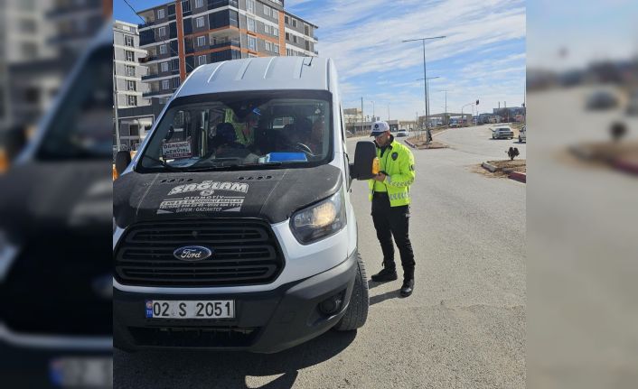 Besni’de okul servisleri denetlendi