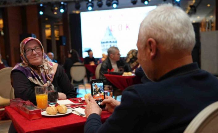 Beyoğlu’nda 50. yılını dolduran çiftlere 14 Şubat sürprizi
