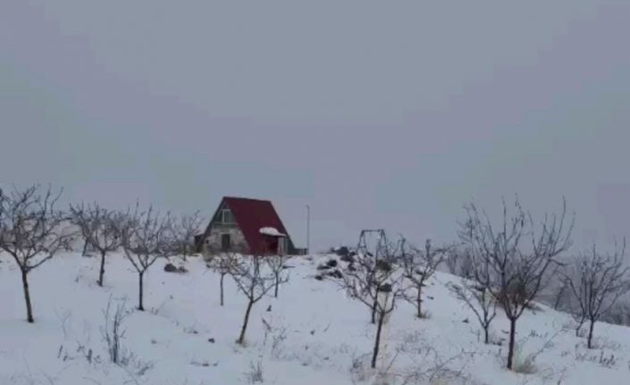 Bin 600 rakımdaki bu evi gören bir daha bakıyor
