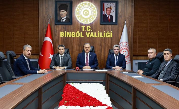 Bingöl’de, depremlerde hayatını kaybedenler anıldı