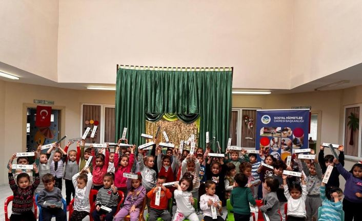 ‘Bir Hikaye Bin Neşe’ projesiyle miniklere ağız sağlığının önemi aşılanıyor