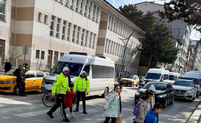 Bitlis’te güvenlik güçlerinin denetimleri devam ediyor