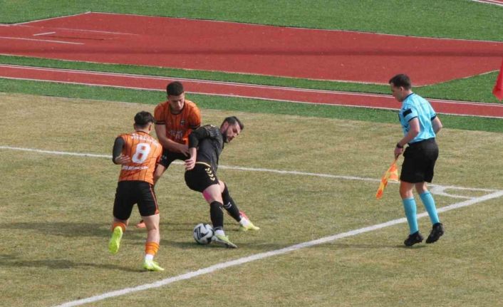 Bozüyük Vitraspor evinde berabere kaldı