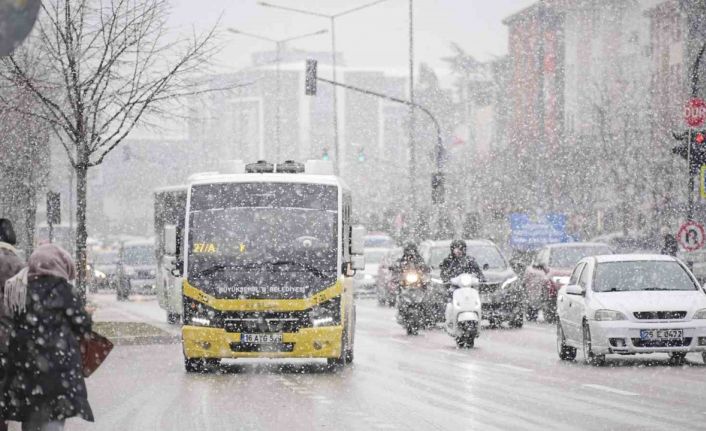 Bursa’da eğitime kar tatili