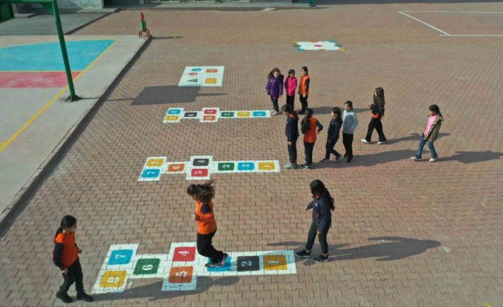 Büyükşehir’den okul bahçelerine renk, öğrencilere enerji katan uygulama