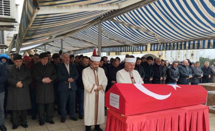 Çapa makinesine kapılan Kıbrıs gazisine son görev
