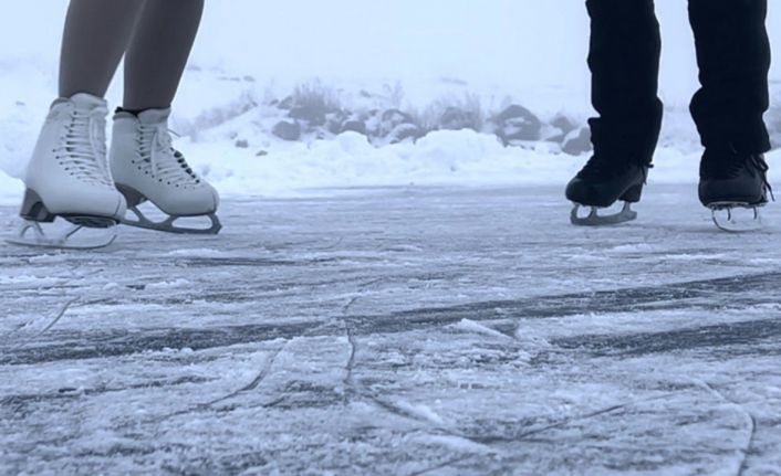 Çıldır Gölü’nde antrenman yaparak dünya şampiyonasına hazırlanıyor