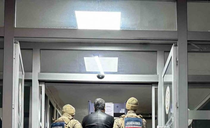 Cinayetten aranan şahıs jandarma tarafından yakalandı