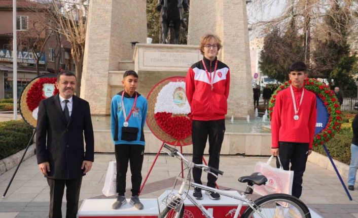 Denizli’de Atatürk Yol Koşusu yapıldı