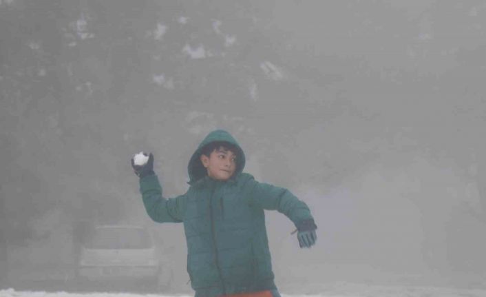 Denizli’de soğuyan havayla birlikte kar yağışı bekleniyor