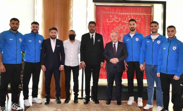 Denizli’ye bir ilki yaşatmaya hazırlanan Denizlispor Cavidil, Vali Coşkun’u ziyaret etti