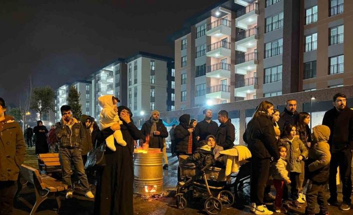 Depremin "Kara" simgesi Ebrar Sitesi’nde hüzünlü yıl dönümü