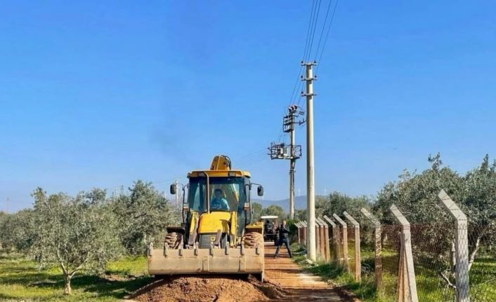 Didim’de yol yapım çalışmaları sürüyor