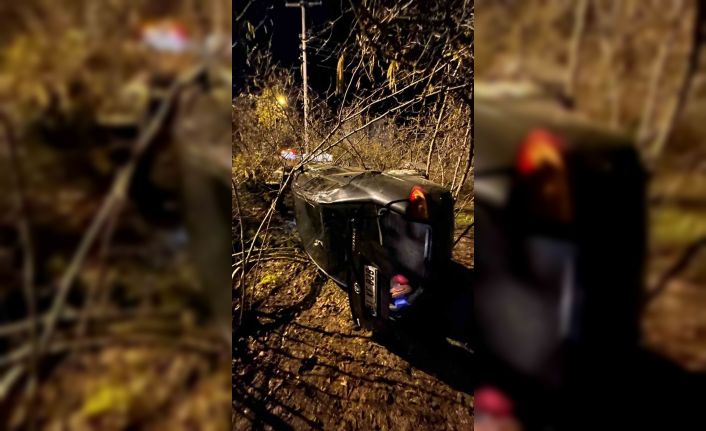 Düzce’de otomobil devrildi: 1 yaralı