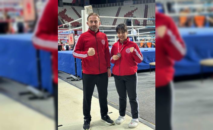 Düzceli sporcular Türkiye şampiyonasından 3 madalya ile döndü