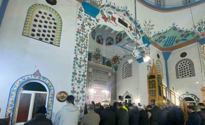 Efeler’de vatandaşlar sabah namazında buluştu