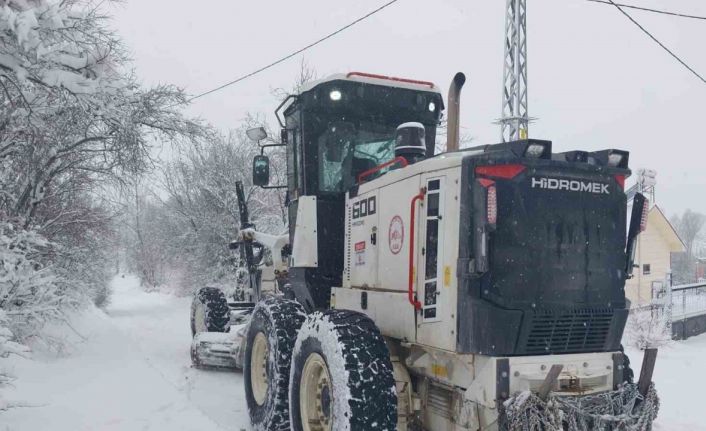Elazığ’da 172 köy yolu ulaşıma kapandı