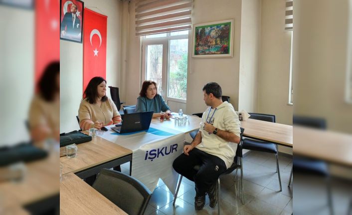 Engelli vatandaşlara iş arama ve işe alım mülakatlarına hazırlık süreci anlatıldı