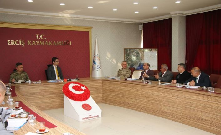 Erciş’te "El Yapımı Patlayıcılarlf Mücadele Toplantısı" yapıldı