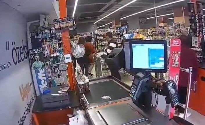 Esenyurt’ta işten çıkarılan market çalışanı ortalığı bir birine kattı