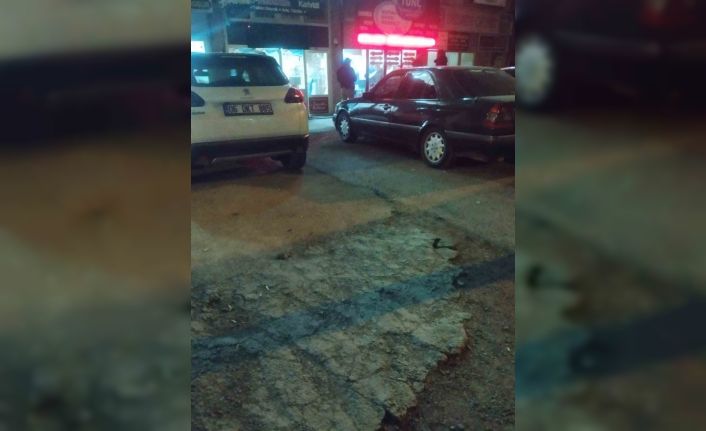 Esnaflar arasında bıçaklı kavga: 3 yaralı