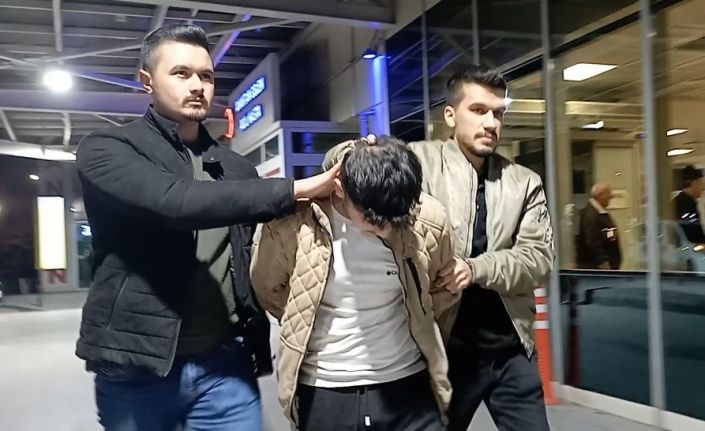 Filmden etkilenip kadının elindeki telefonu çalan kapkaççı tutuklandı