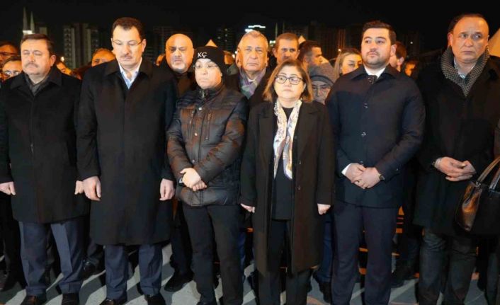 Gaziantep’te deprem şehitleri için sessiz yürüyüş ve anma programı