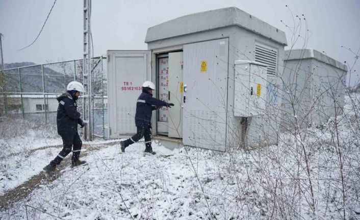 Güney Marmara’da kar mesaisi