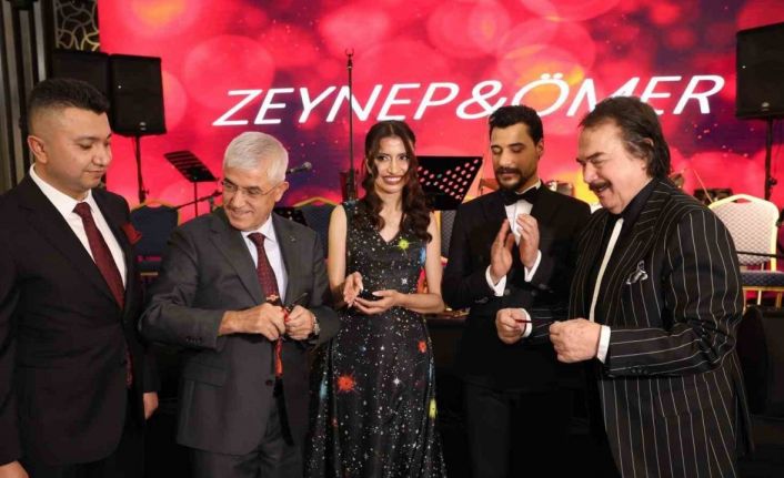 İş adamı Serdar Özyurt’un kardeşi Zeynep Özyurt’un nişan töreninde birçok ünlü sanatçı sahne aldı