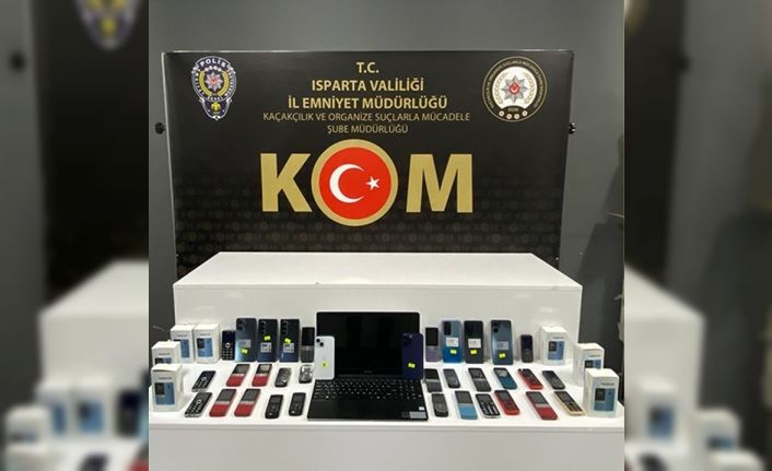 Isparta’da 26 günde 18 operasyon: silah, kaçak sigara ve sahte alkol ele geçirildi