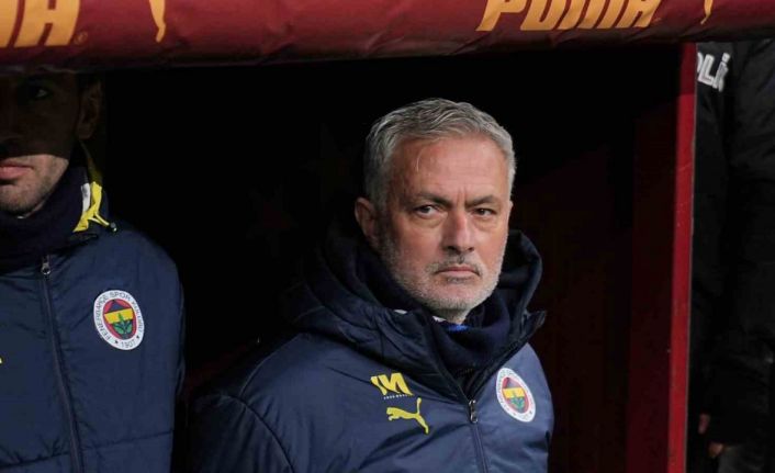 Jose Mourinho, Fenerbahçe’de 3. derbisini de kazanamadı