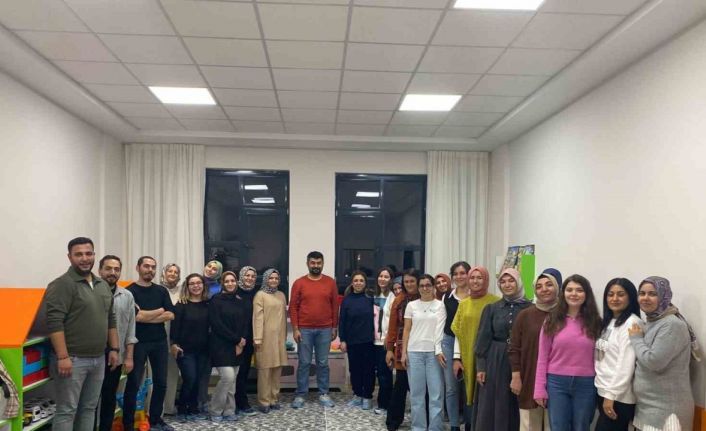 Karapınar’da öğretmenlere "Eğitimde Drama Atölyesi" kursu