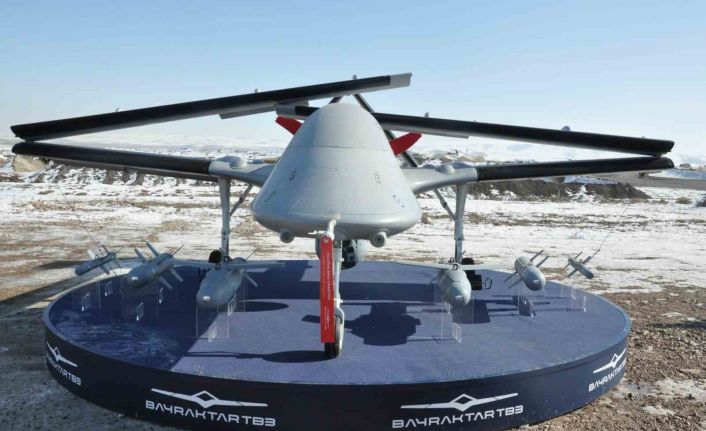 Kars’ta ’Kış Tatbikatı-2025 Savunma Sanayi Sergisi’ ilgi gördü