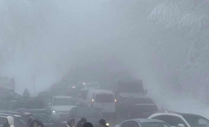 Kartepe Kayak Merkezi’nde hafta sonu yoğunluğu