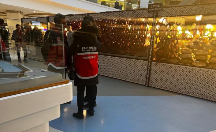Kastamonu’da alışveriş merkezinde satılan 500 kilo sucuğa el konuldu