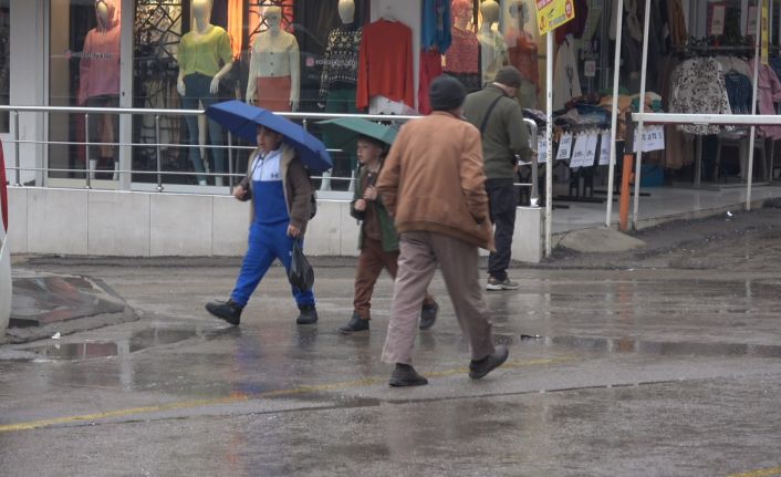 Kilis’te sağanak yağış